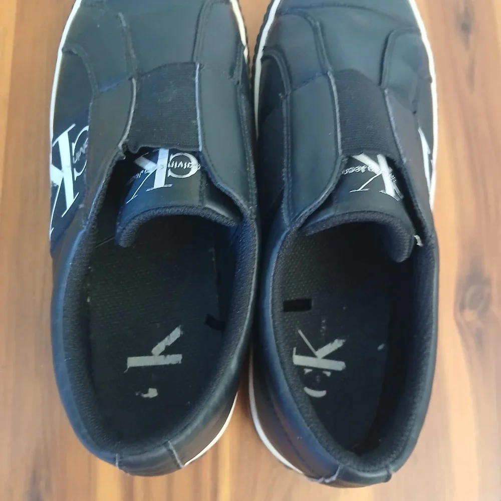 Calvin Klein Slip On‎ Sneakers Mens 7.5 Black Slip On Shoes Casual CMRUAN